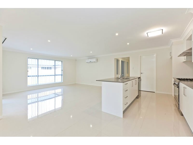 14 Park Edge Place, Redland Bay QLD 4165
