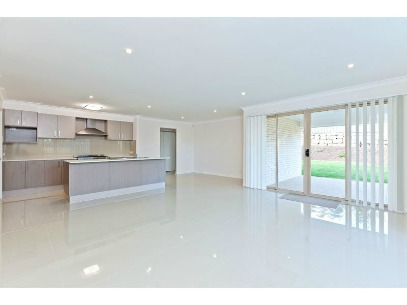 18 Park Edge Place, Redland Bay QLD 4165