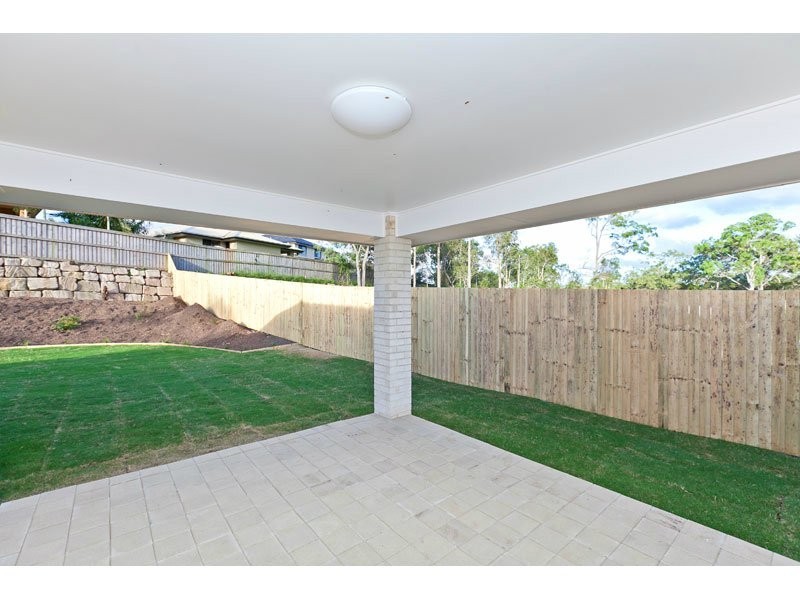 18 Park Edge Place, Redland Bay QLD 4165