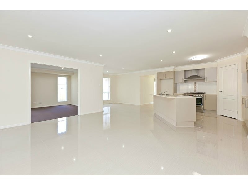16 Park Edge Place, Redland Bay QLD 4165