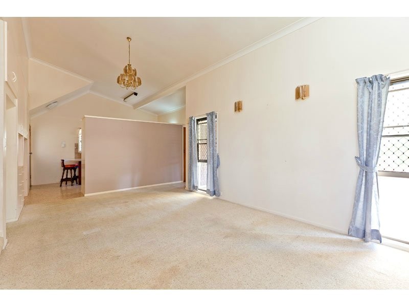 3 Paul Street, Birkdale QLD 4159