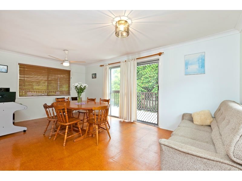 12 Moloaa Crescent, Birkdale QLD 4159