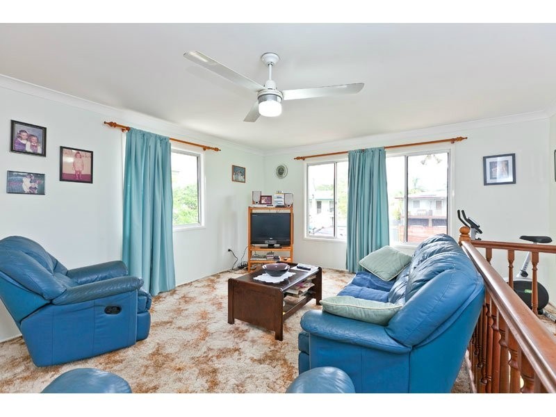 12 Moloaa Crescent, Birkdale QLD 4159