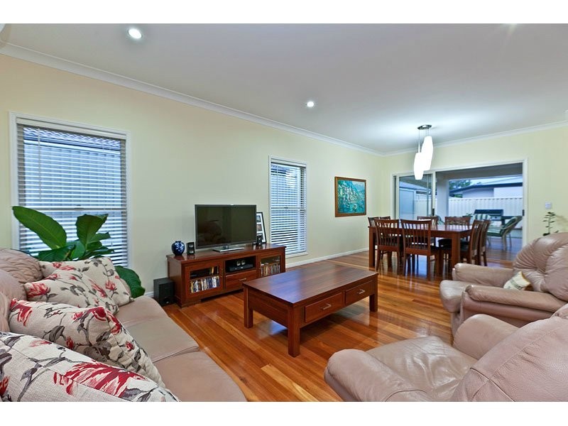 2 Joyce Court, Wellington Point QLD 4160