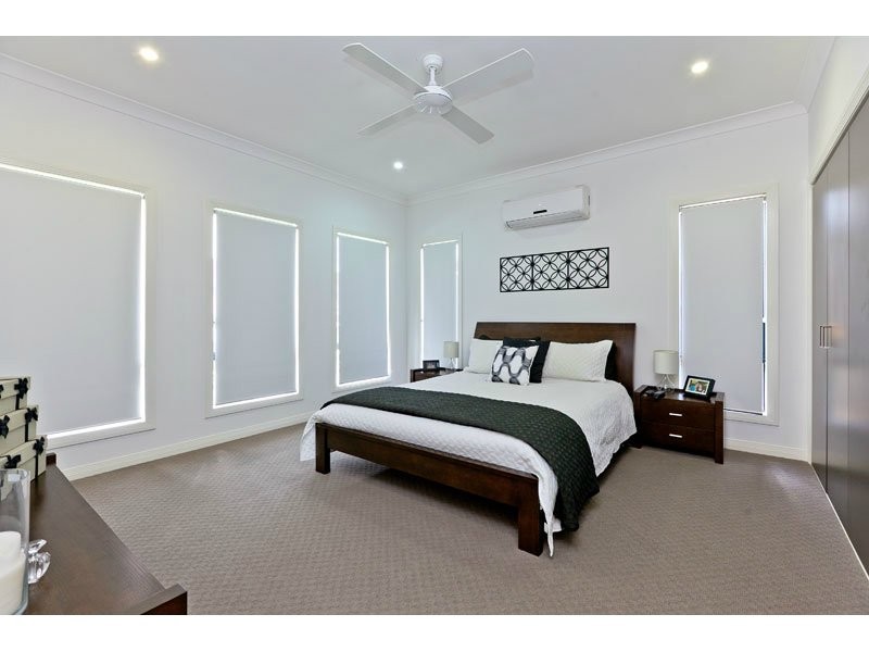 67 Foxwood Circuit, Wakerley QLD 4154