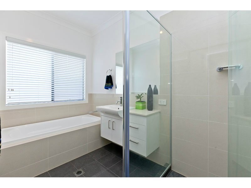 67 Foxwood Circuit, Wakerley QLD 4154