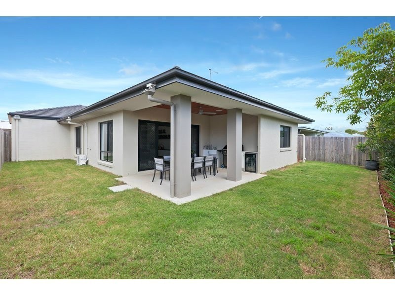 67 Foxwood Circuit, Wakerley QLD 4154