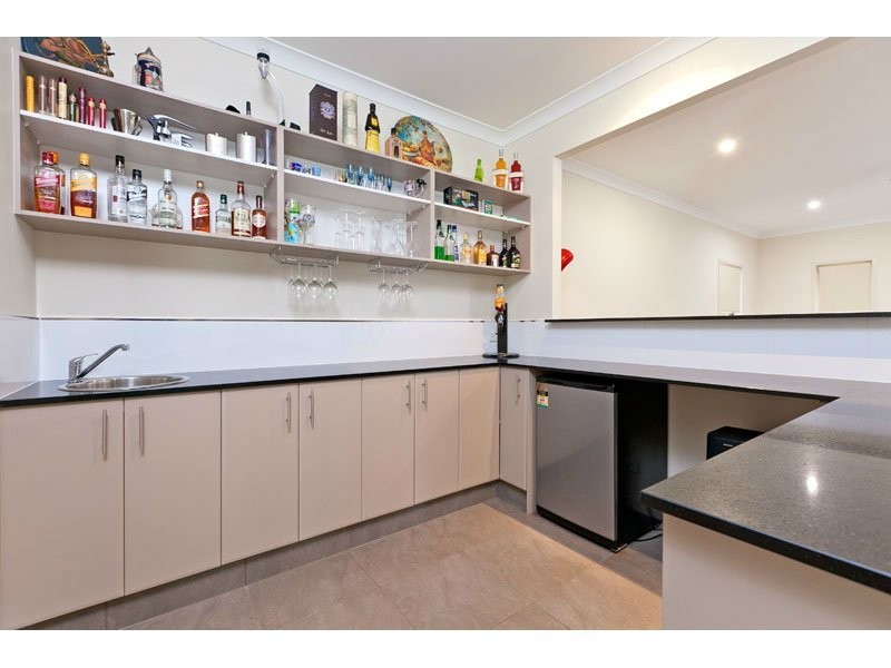 1 The Grove, Thornlands QLD 4164
