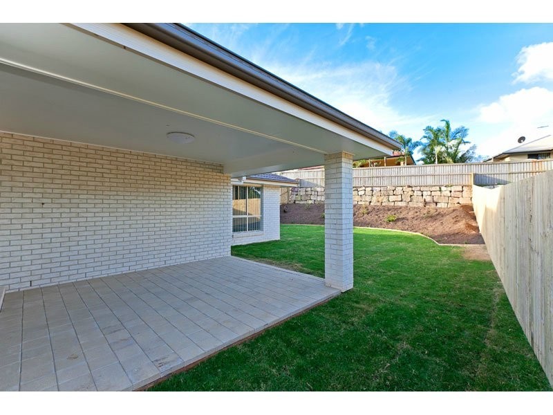 18 Park Edge Place, Redland Bay QLD 4165