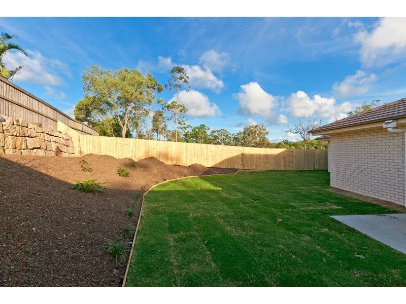 18 Park Edge Place, Redland Bay QLD 4165