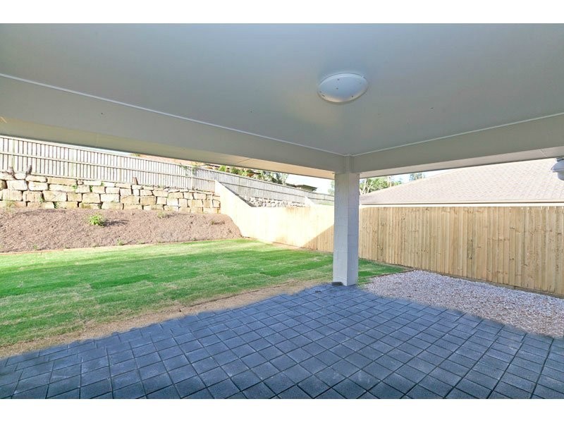 16 Park Edge Place, Redland Bay QLD 4165