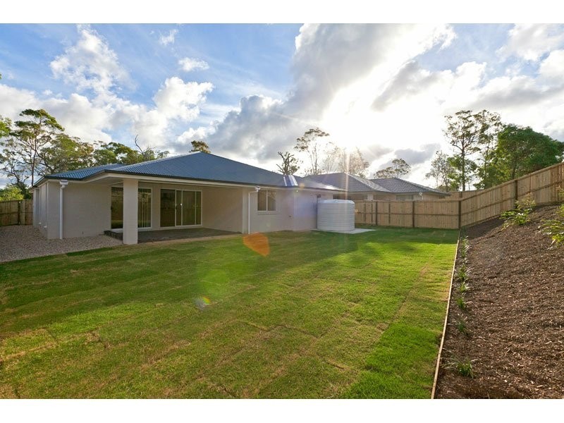 16 Park Edge Place, Redland Bay QLD 4165