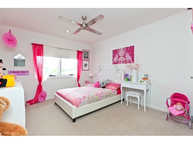 11 Joyce Ct, Wellington Point QLD 4160