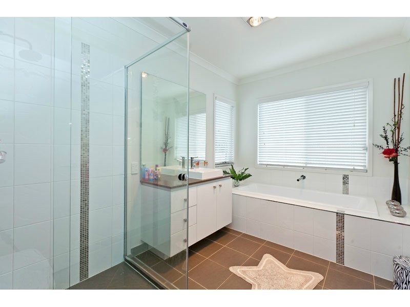 11 Joyce Ct, Wellington Point QLD 4160