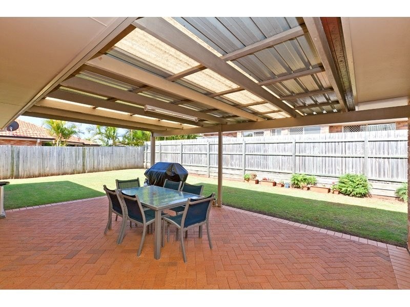 16 Seaholly Crescent, Victoria Point QLD 4165