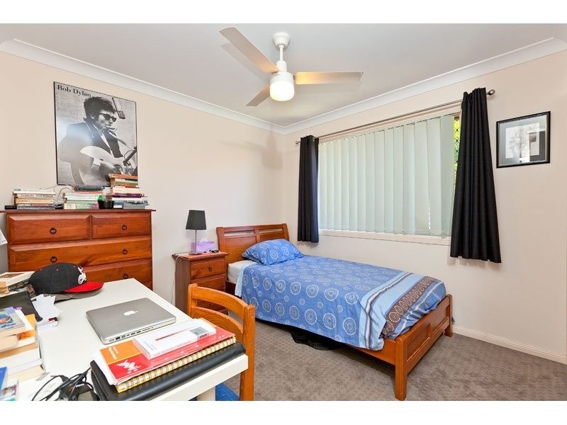 16 Seaholly Crescent, Victoria Point QLD 4165