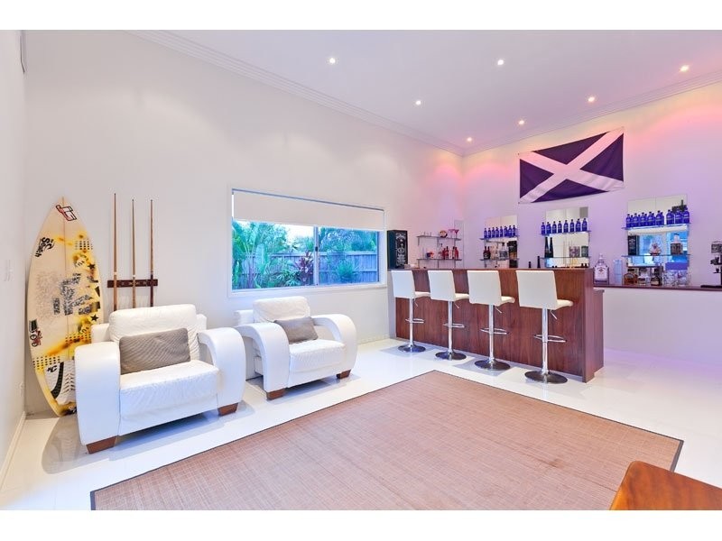 2-4 Woodcrest Close, Redland Bay QLD 4165