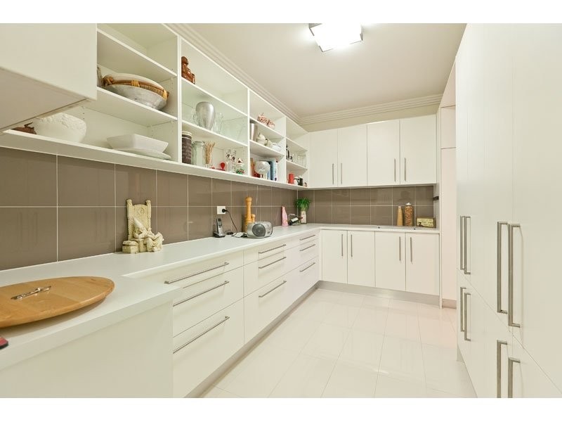 2-4 Woodcrest Close, Redland Bay QLD 4165