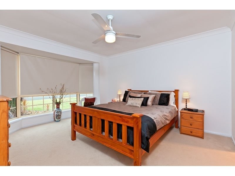 12 Sunningdale Drive, Redland Bay QLD 4165