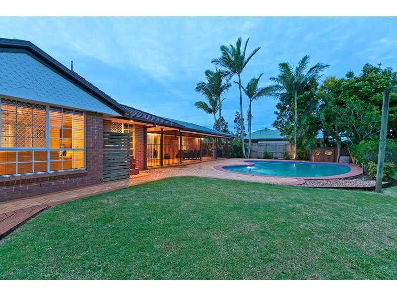 21 Seagull Street, Victoria Point QLD 4165