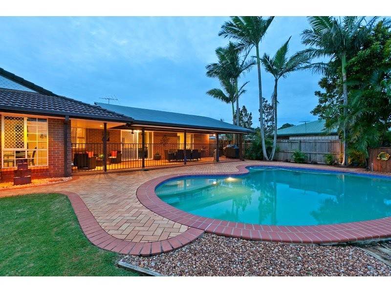 21 Seagull Street, Victoria Point QLD 4165