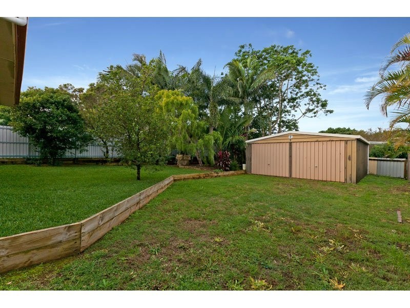 20 Scott Street, Redland Bay QLD 4165