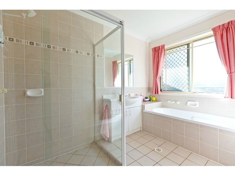 47 Bedarra Street, Redland Bay QLD 4165