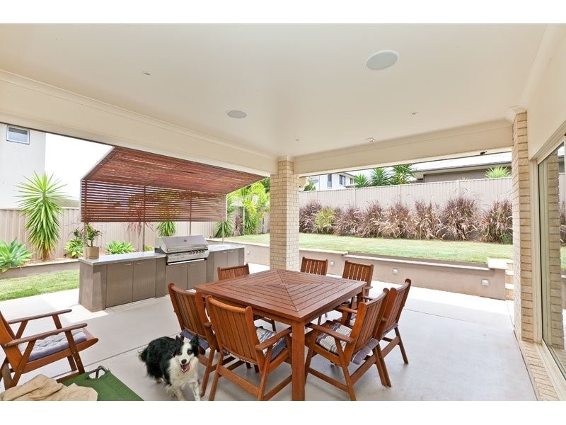 3 Huntly Place, Redland Bay QLD 4165