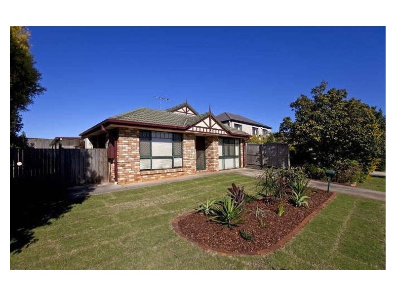 7 Lucy Court, Ormiston QLD 4160