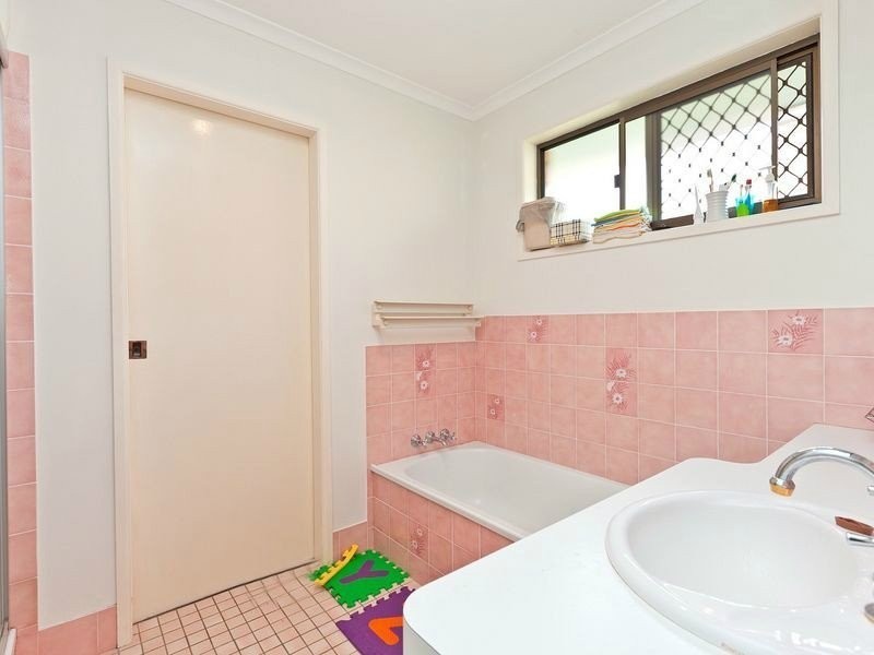 9 Vella Court, Cleveland QLD 4163