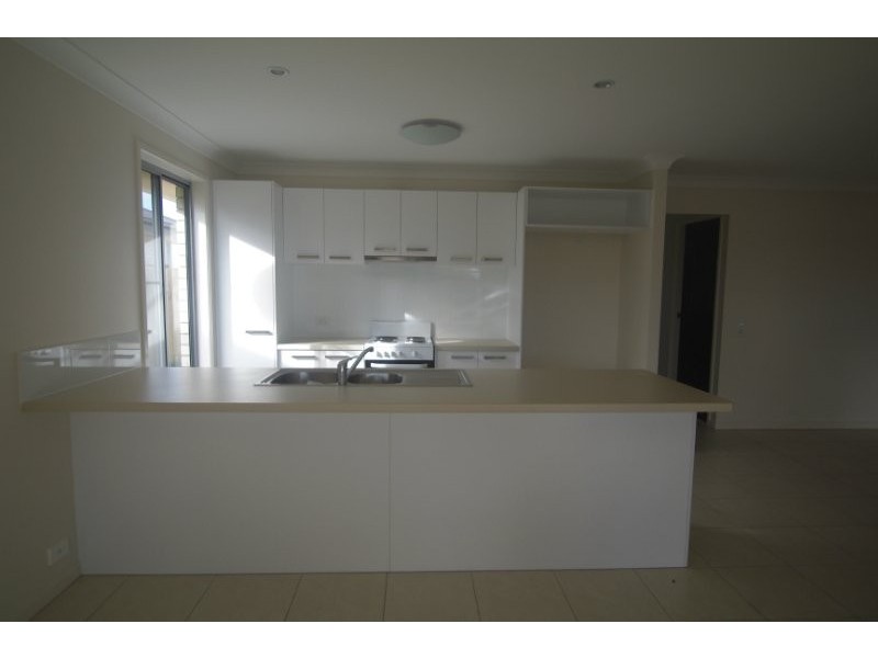 4 Lapis Street, Caloundra West QLD 4551