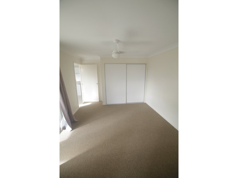 4 Lapis Street, Caloundra West QLD 4551