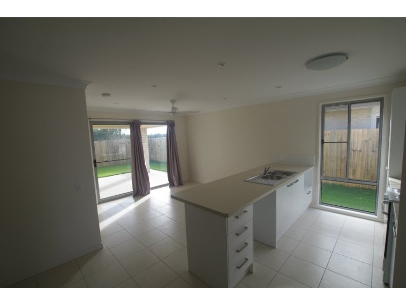 4 Lapis Street, Caloundra West QLD 4551