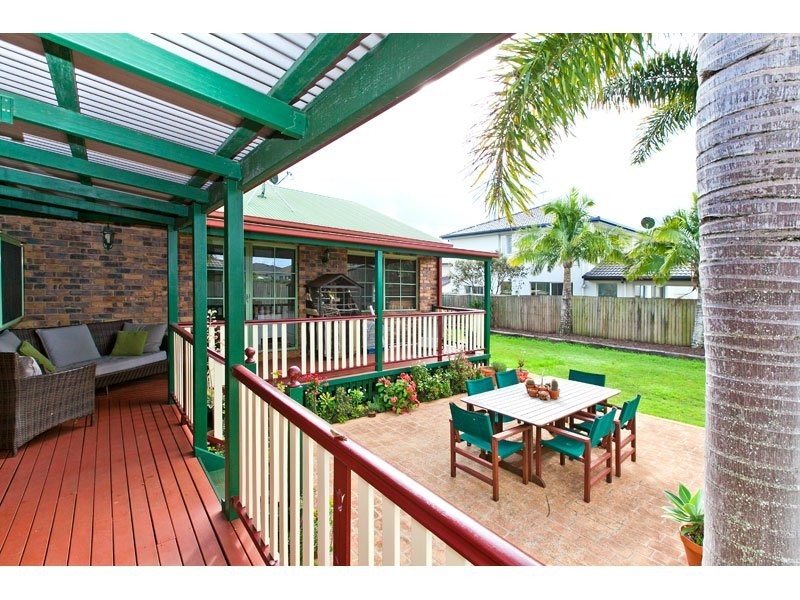 17 Muscat Avenue, Victoria Point QLD 4165