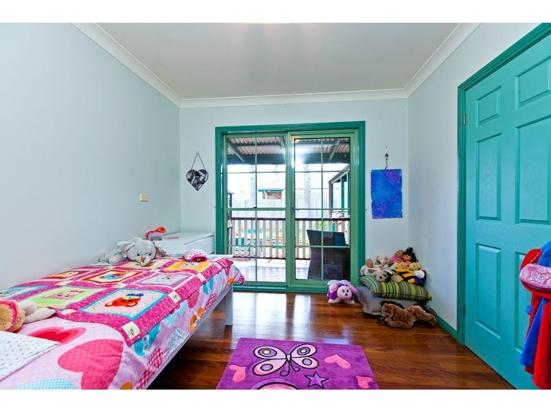 17 Muscat Avenue, Victoria Point QLD 4165