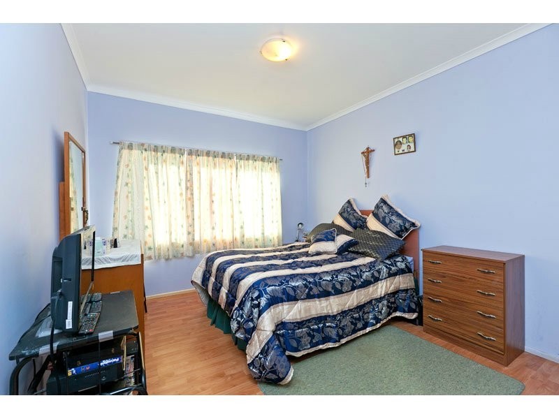 7 Raymond Street, Birkdale QLD 4159