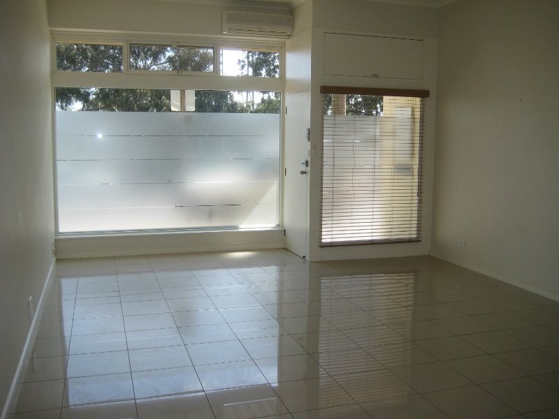 202 Waterloo Road, Oak Park VIC 3046