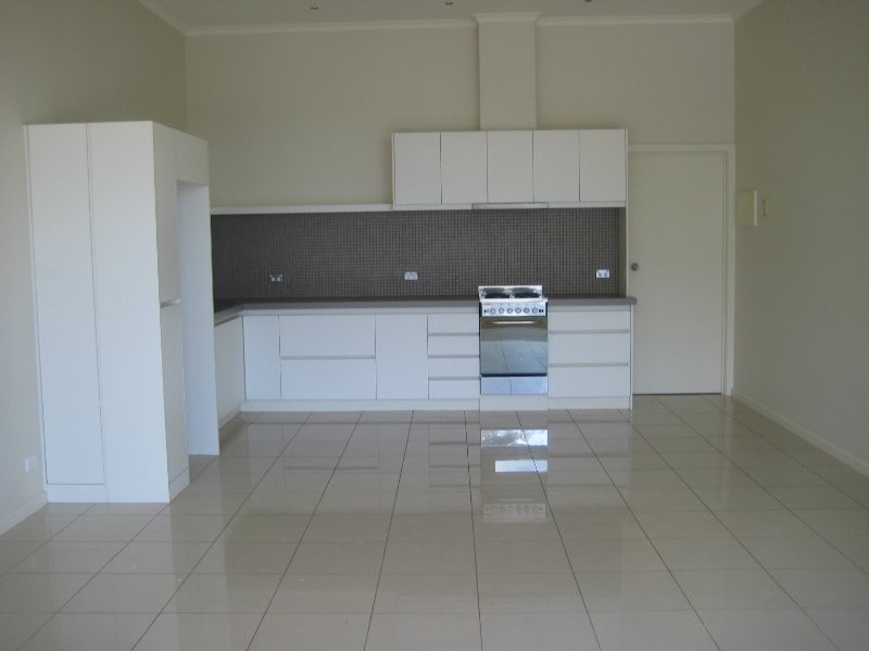 202 Waterloo Road, Oak Park VIC 3046