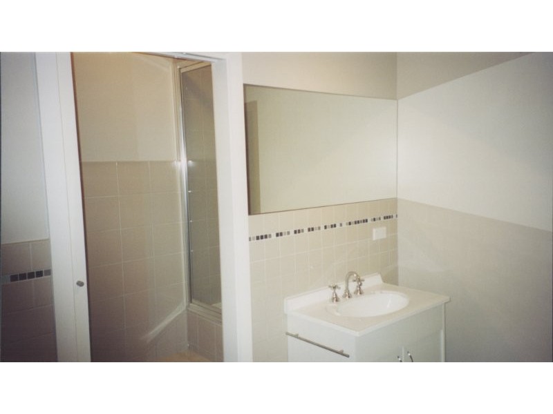 202 Waterloo Road, Oak Park VIC 3046