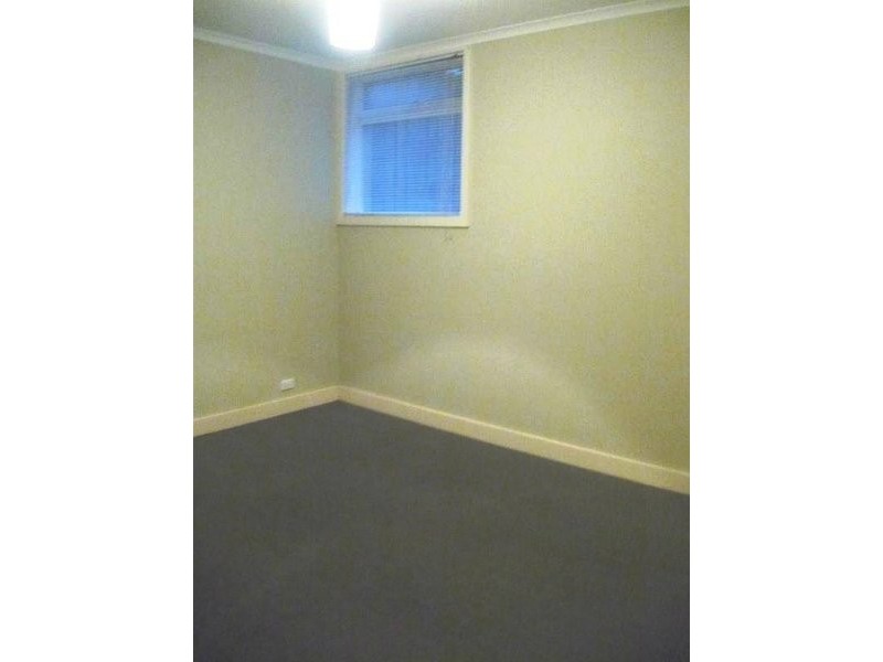 202 Waterloo Road, Oak Park VIC 3046