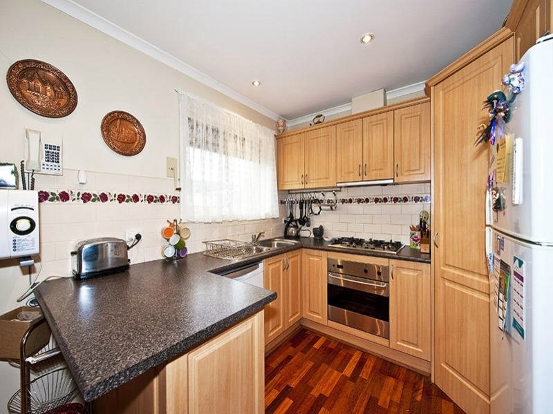 1/18 Bristol Road, Pascoe Vale VIC 3044