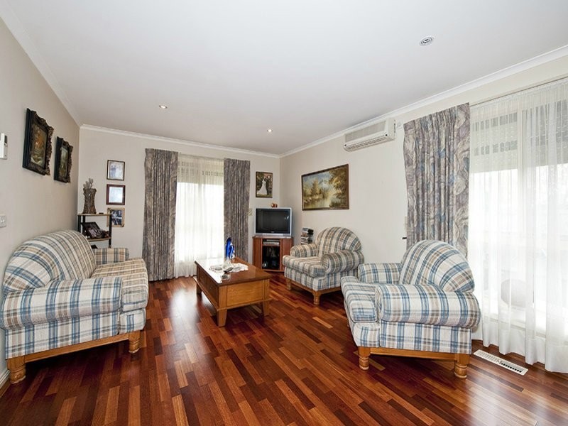1/18 Bristol Road, Pascoe Vale VIC 3044