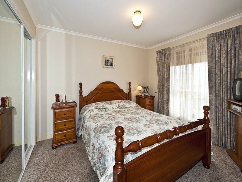 1/18 Bristol Road, Pascoe Vale VIC 3044