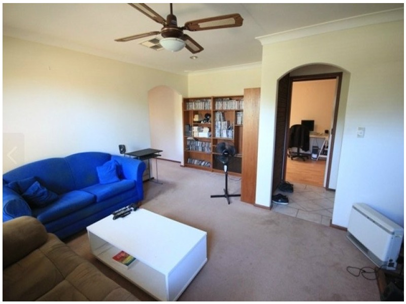 22 Kingsbridge Road, Warnbro WA 6169