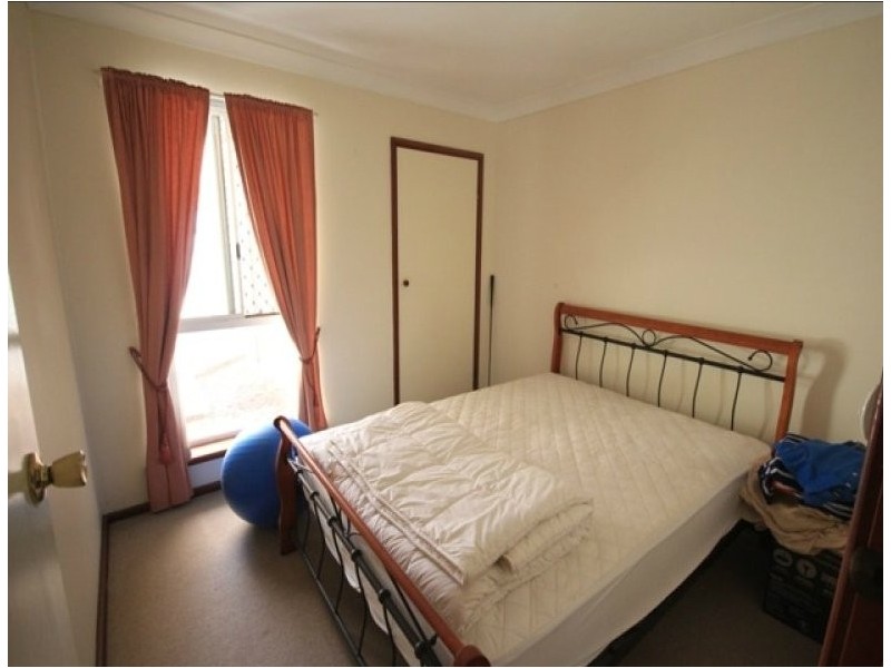 22 Kingsbridge Road, Warnbro WA 6169