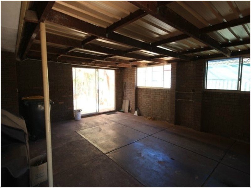 22 Kingsbridge Road, Warnbro WA 6169