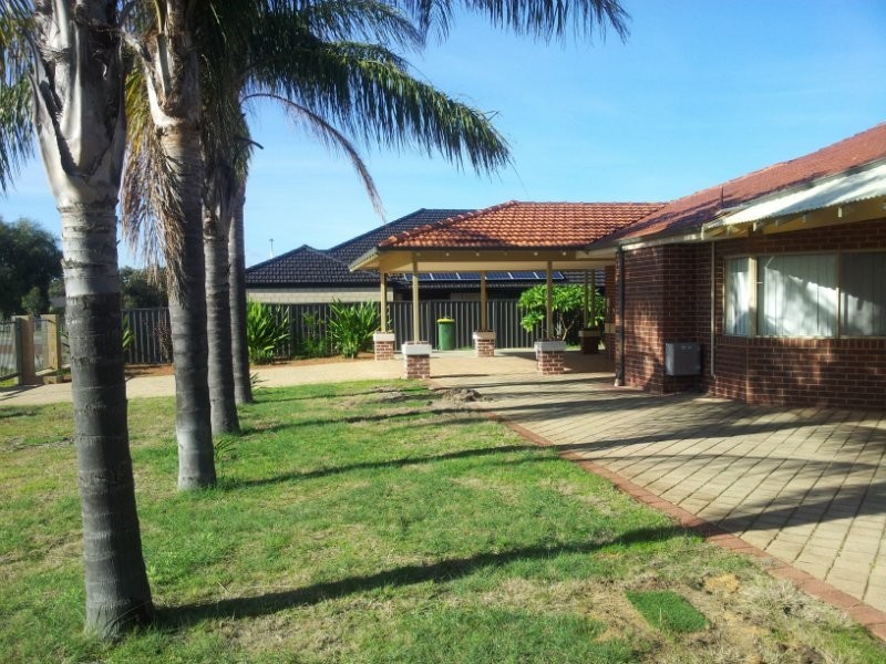 3 Rosemary Street, Wattle Grove WA 6107