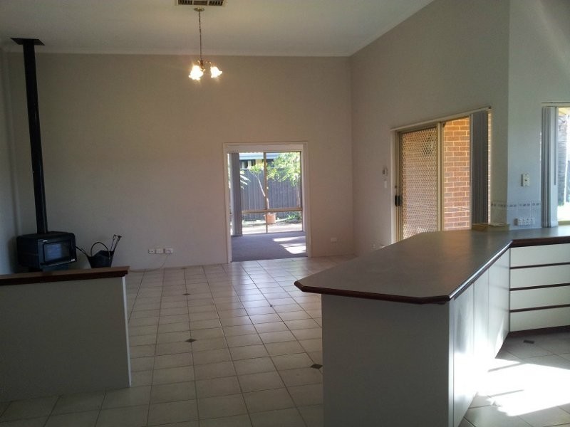 3 Rosemary Street, Wattle Grove WA 6107