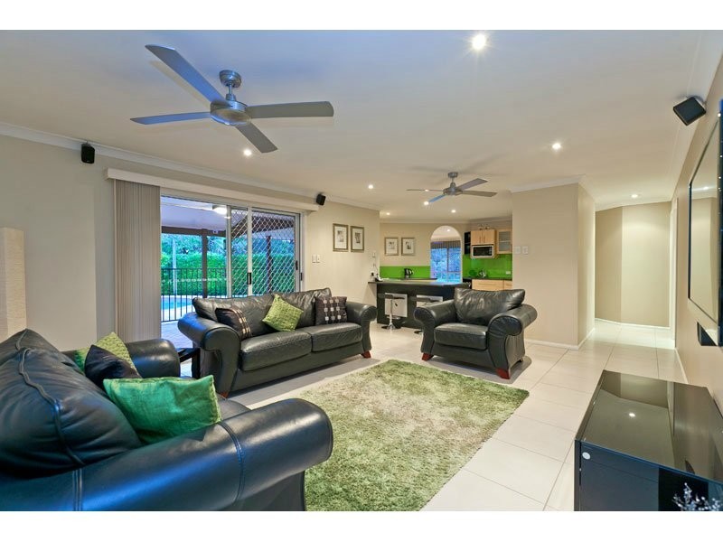 21 Seagull St, Victoria Point QLD 4165