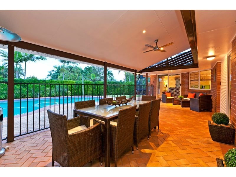 21 Seagull St, Victoria Point QLD 4165